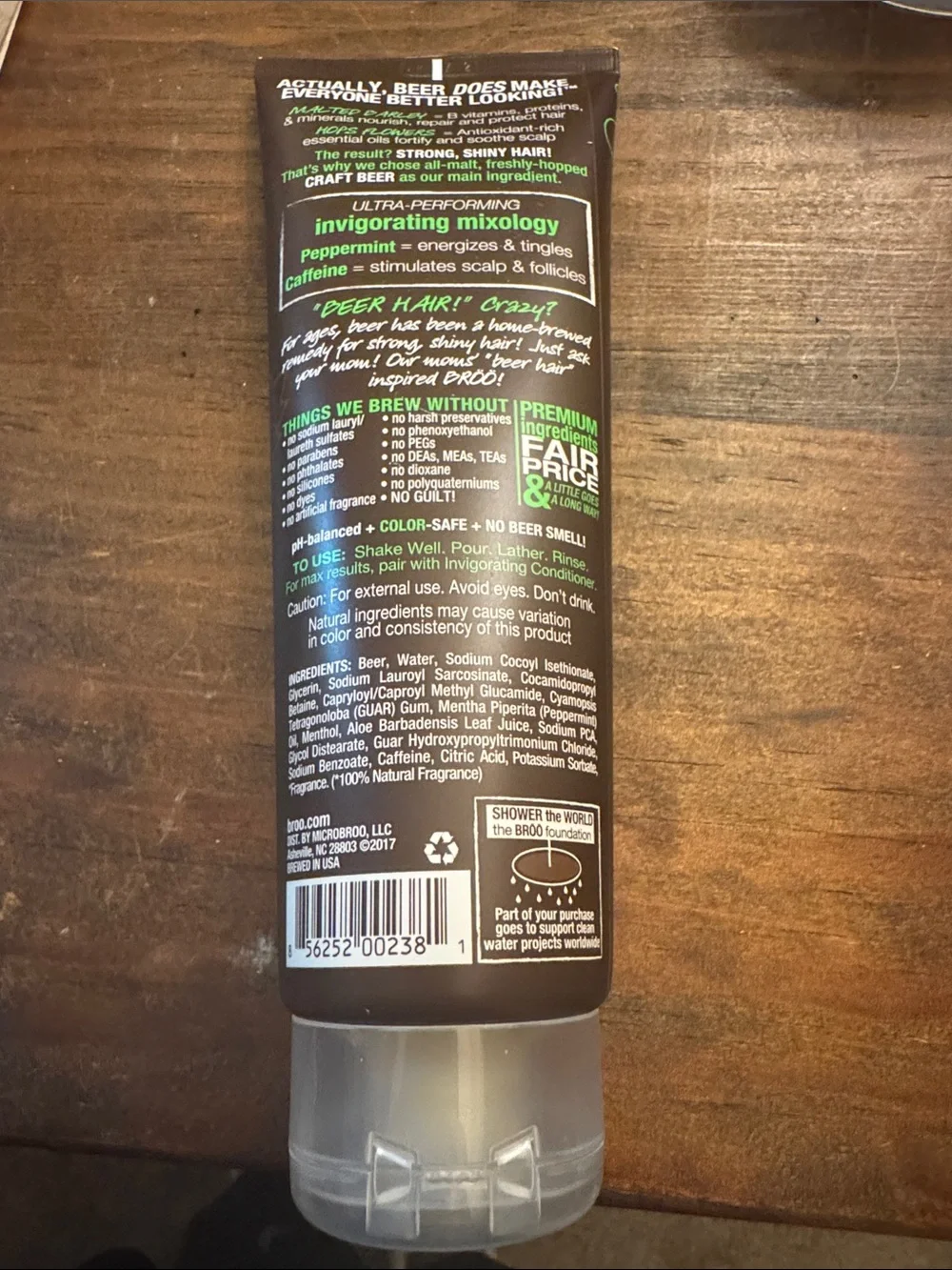 Broo Craft Beer Invigorating Shampoo - Peppermint (Brown/Green)